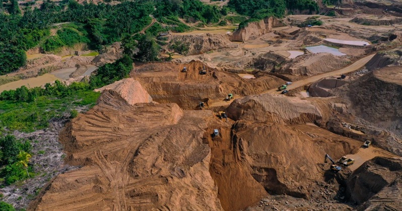 Mali Setop Sementara Penambangan Emas Tradisional Selama Musim Panas 2025