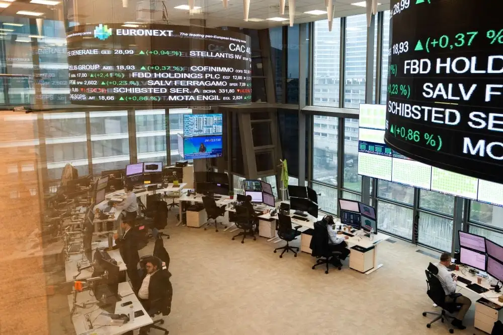 Bursa Eropa Naik 1,3%, Investor Sambut Akhir Shutdown Pemerintah AS