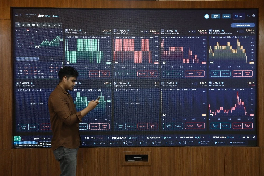 Suspensi Saham MINA, 4 Emiten Dihentikan BEI